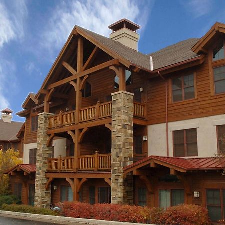 Lodge At Brookside Avon Village Exterior foto